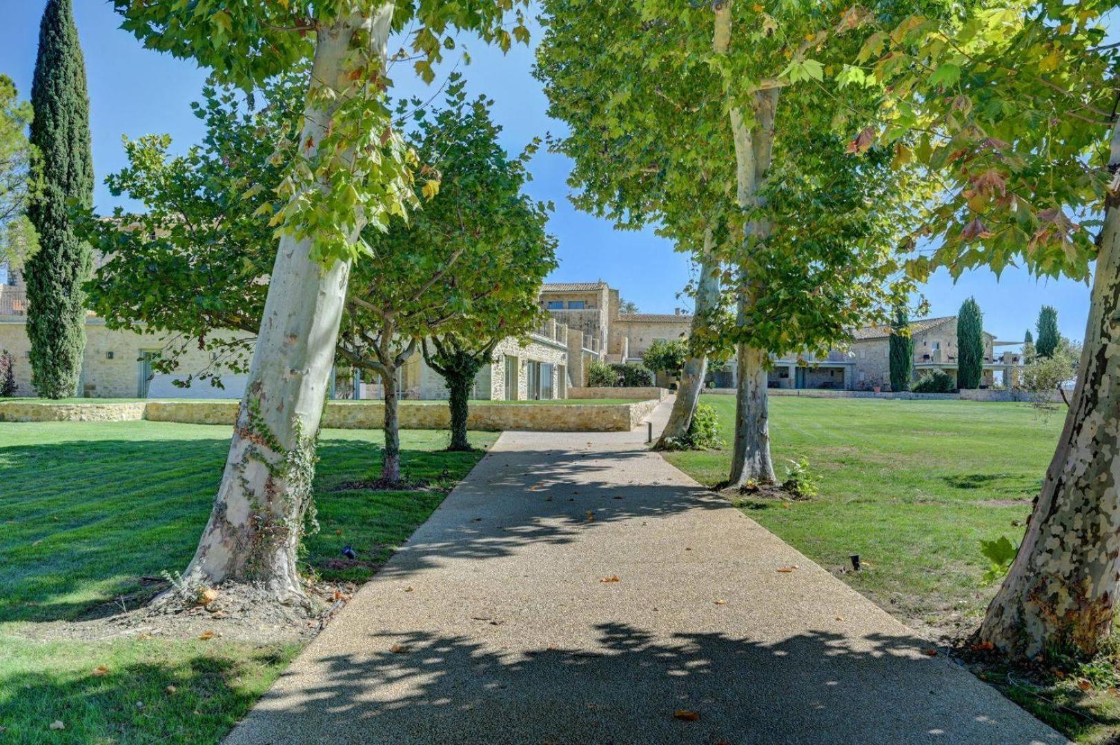 Domaine De Privadiere & Spa Юзес Экстерьер фото